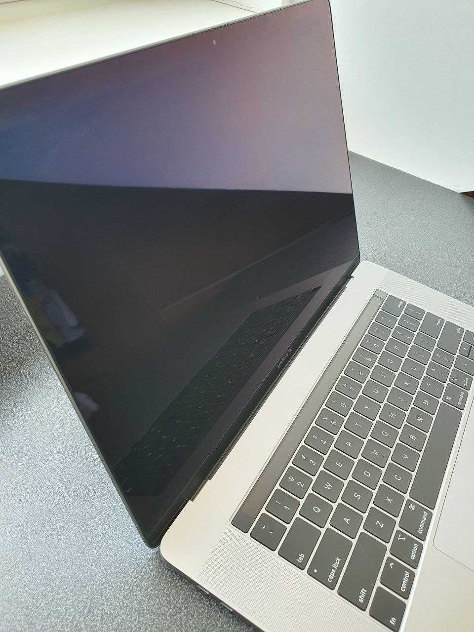 Mac Book Pro 15 [2021], i9, RAM 32GB, SSD 1 TB