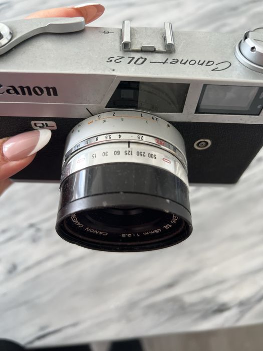 Canon Canonet QL-25