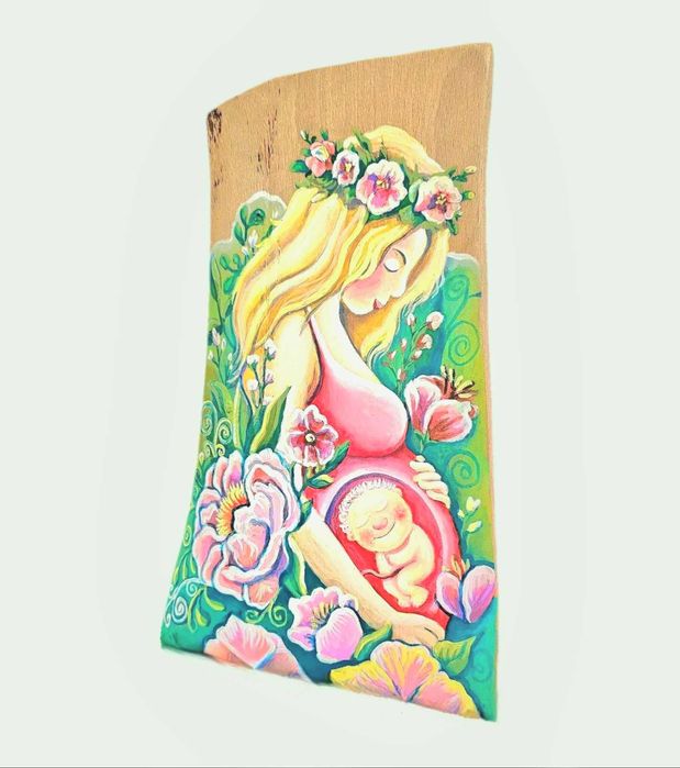 Kobieta w ciąży na desce