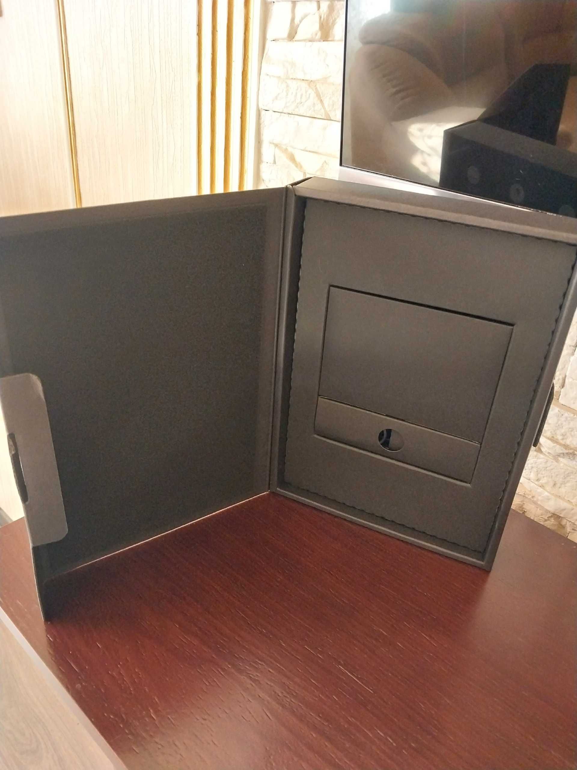 Продаю електронну книгу PocketBook X