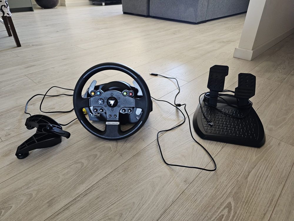 Volante Thrustmaster TMX Force Feedback