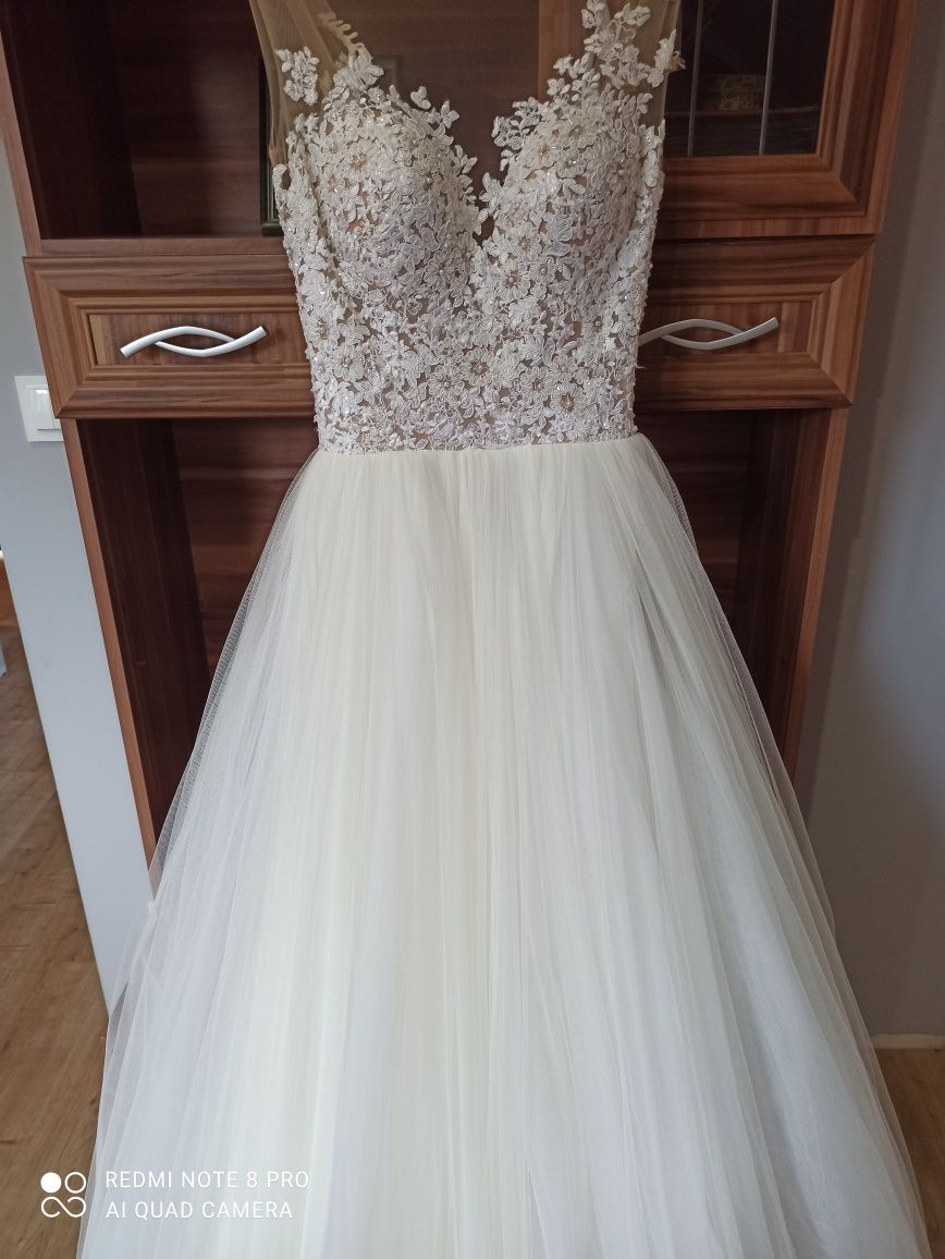 Suknia ślubna 36