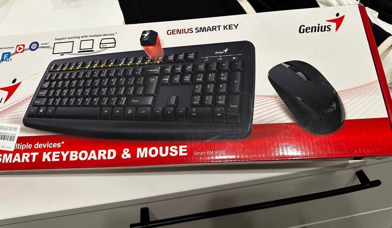 2 monitory+komputer+mikrofon+klawiatura+mysz+głośniki(nowe)