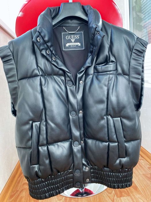 Жилет из искусственной кожи GUESS