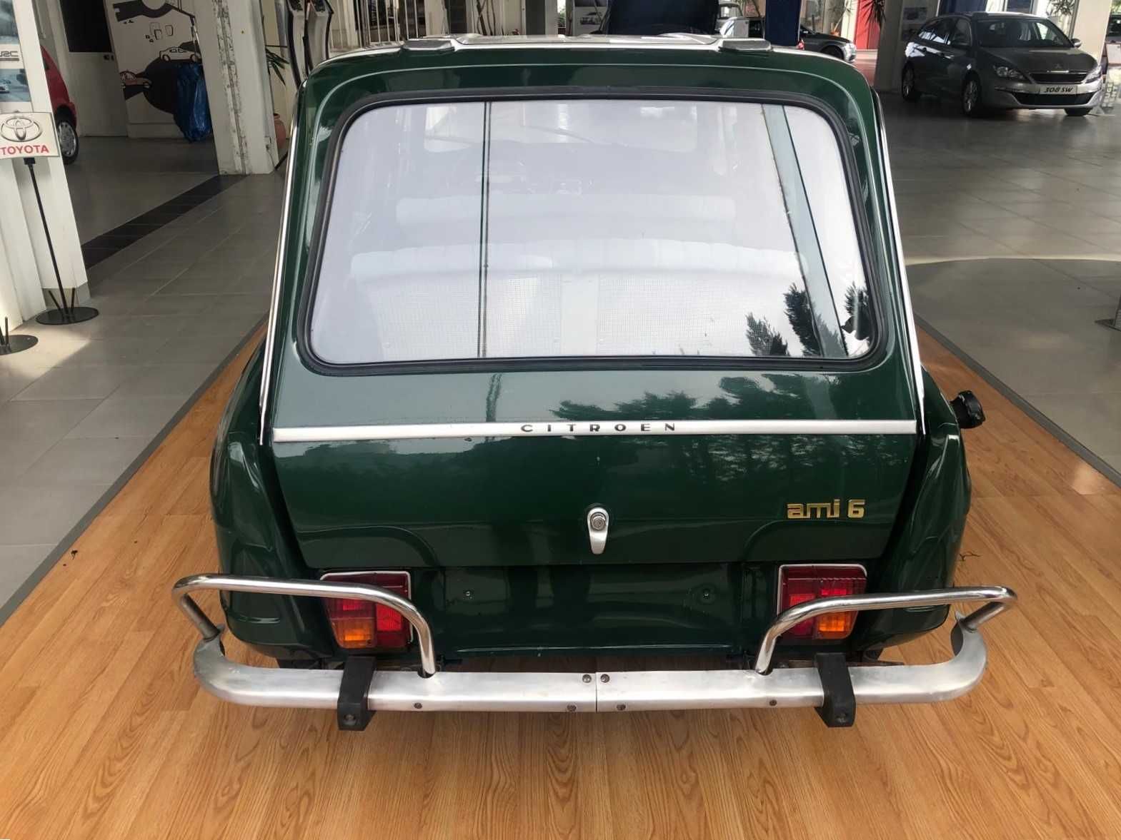 Clássico Citroen AMI 6