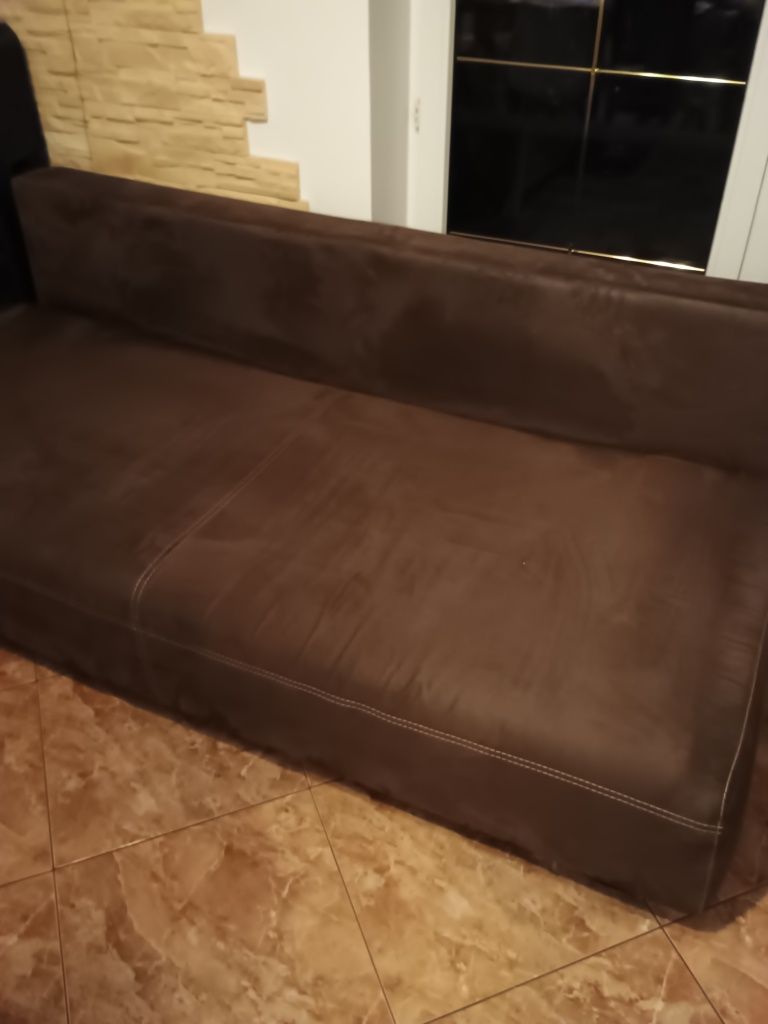 Sofa z funkcją spania.
