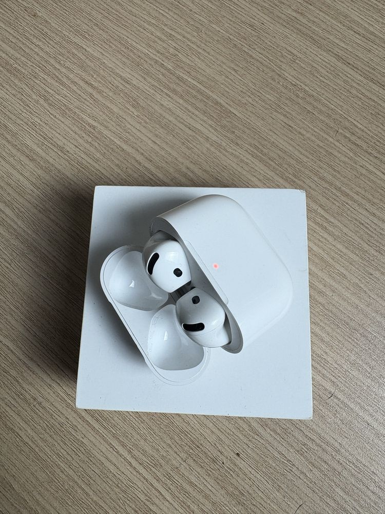 Apple airpods 4 novos