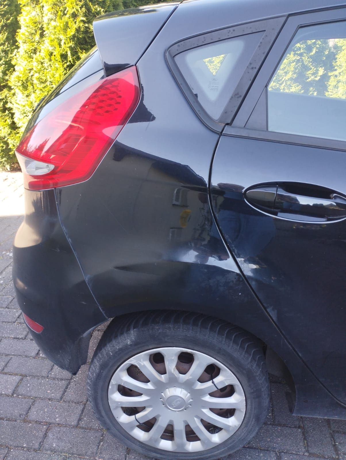 Ford fiesta niski przebieg