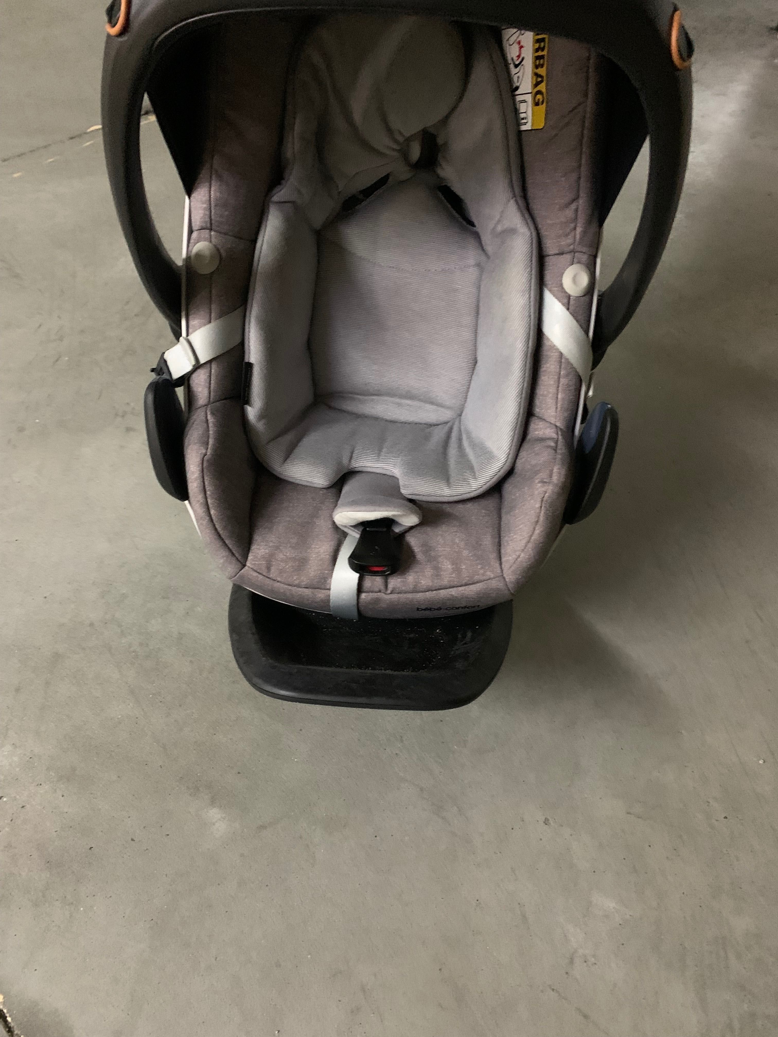 Isofix +Cadeira auto bebé conforte Pebble Pro i-size