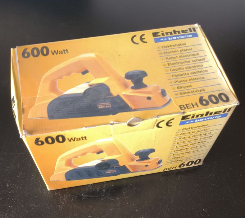 Plaina elétrica 600 watt