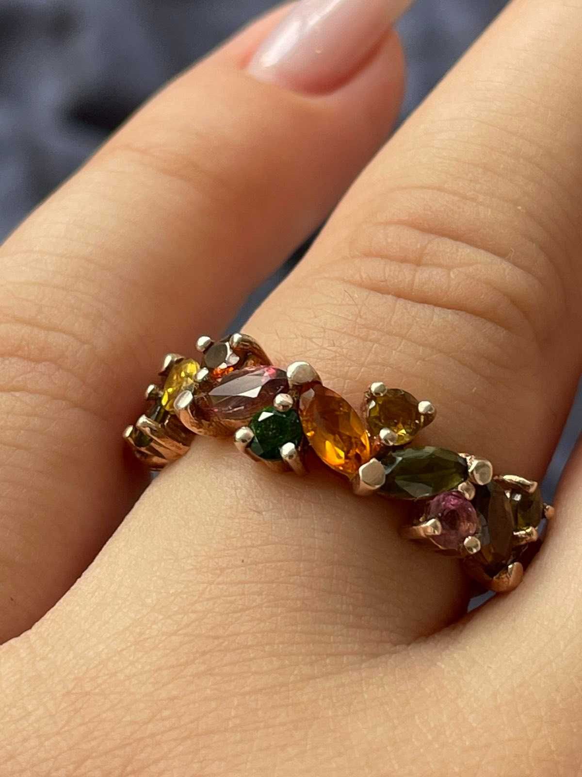 Серебряное кольцо с мультицветным турмалином. Размер 17.5