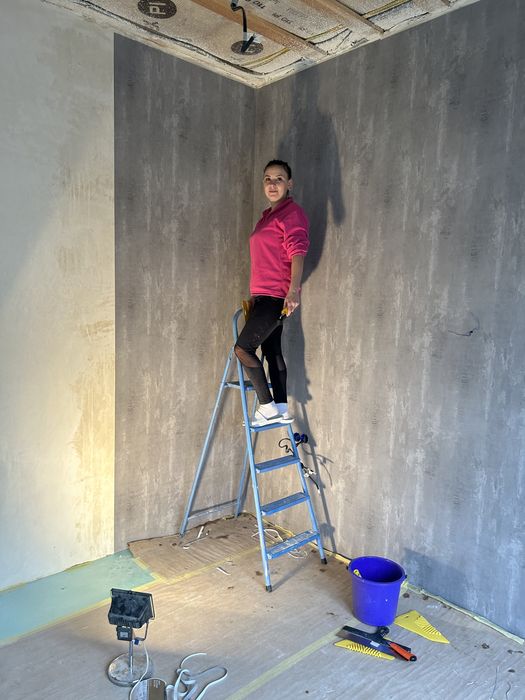 Поклейка обоев Укладка плитки Покраска потолка