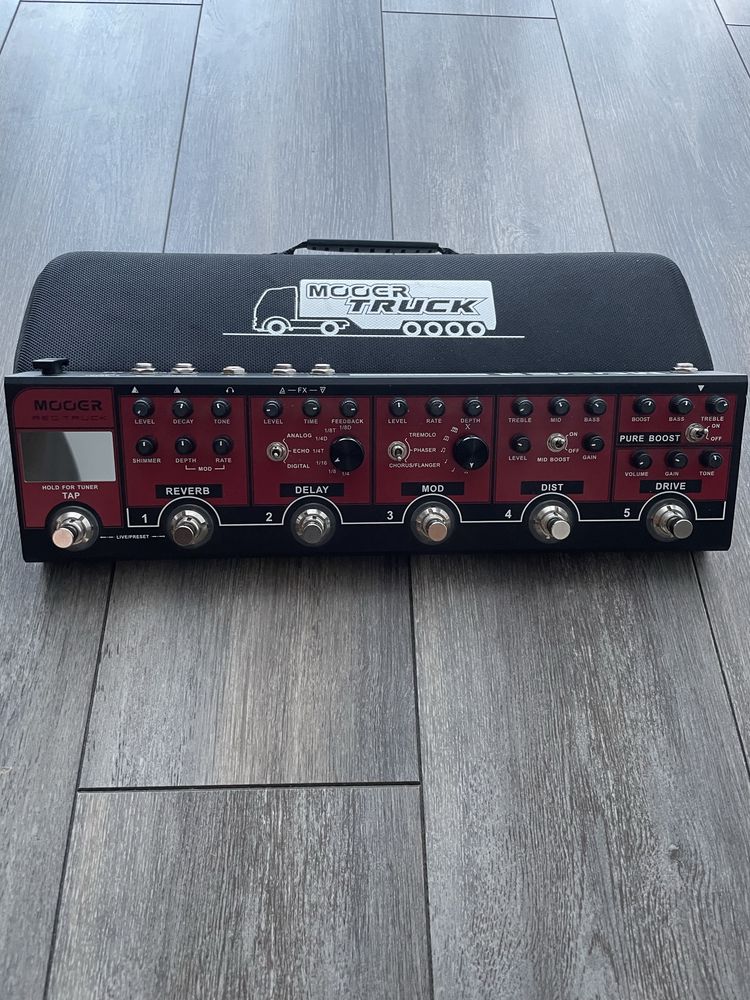 Mooer Red Truck - multiefekt gitarowy