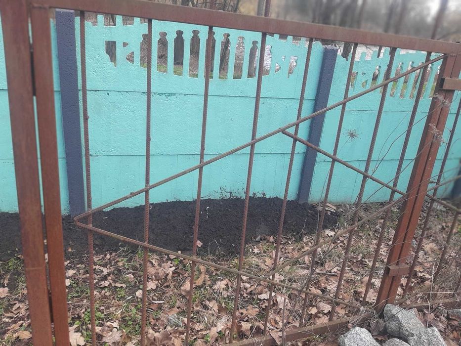 Ворота залізні дачні
