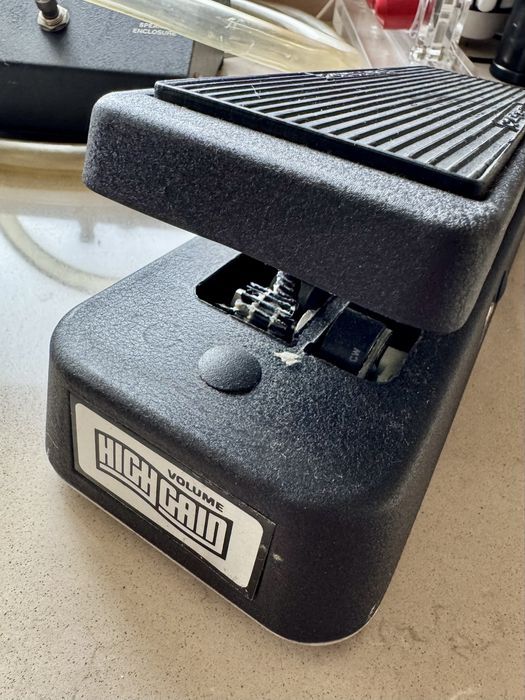 Pedal Jim Dunlop Volume High Gain modelo GCB-80