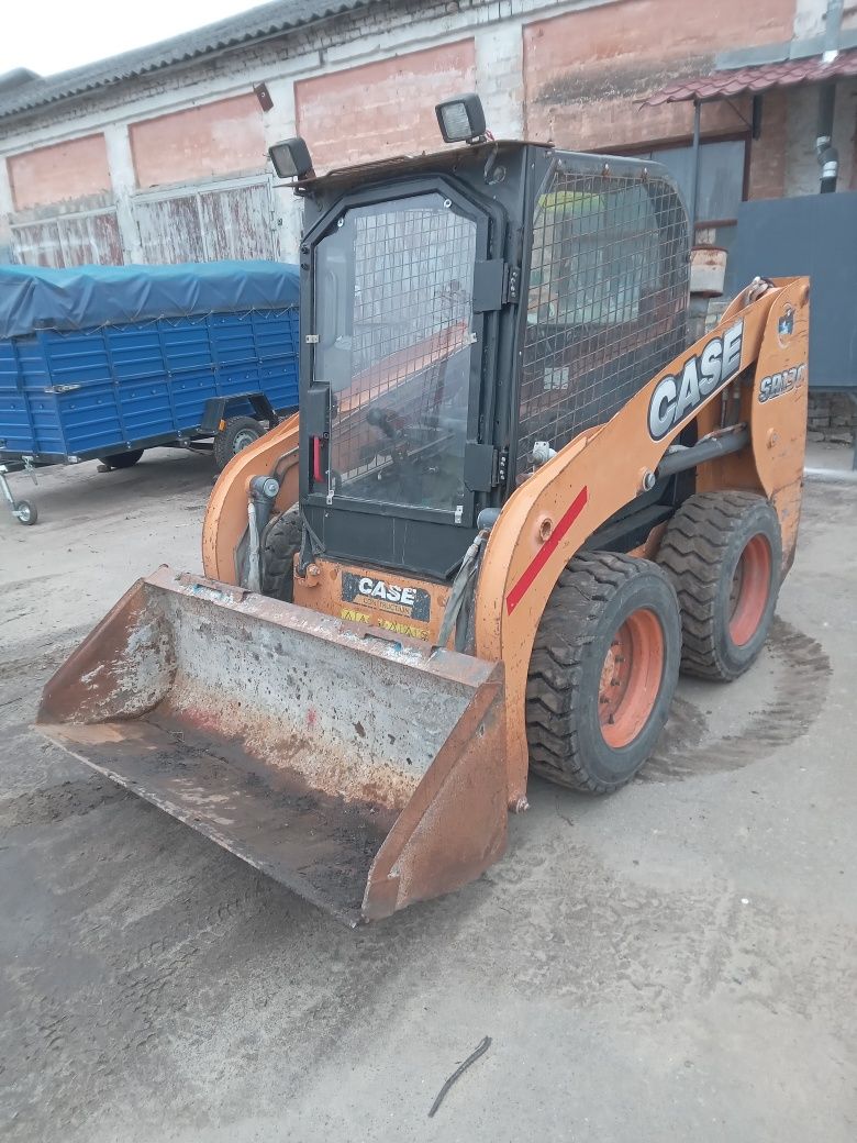 Мінінавантажувач babcat case sr130