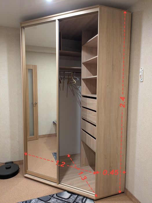 Шкаф-купе угловой 2.4х1.2х1.3