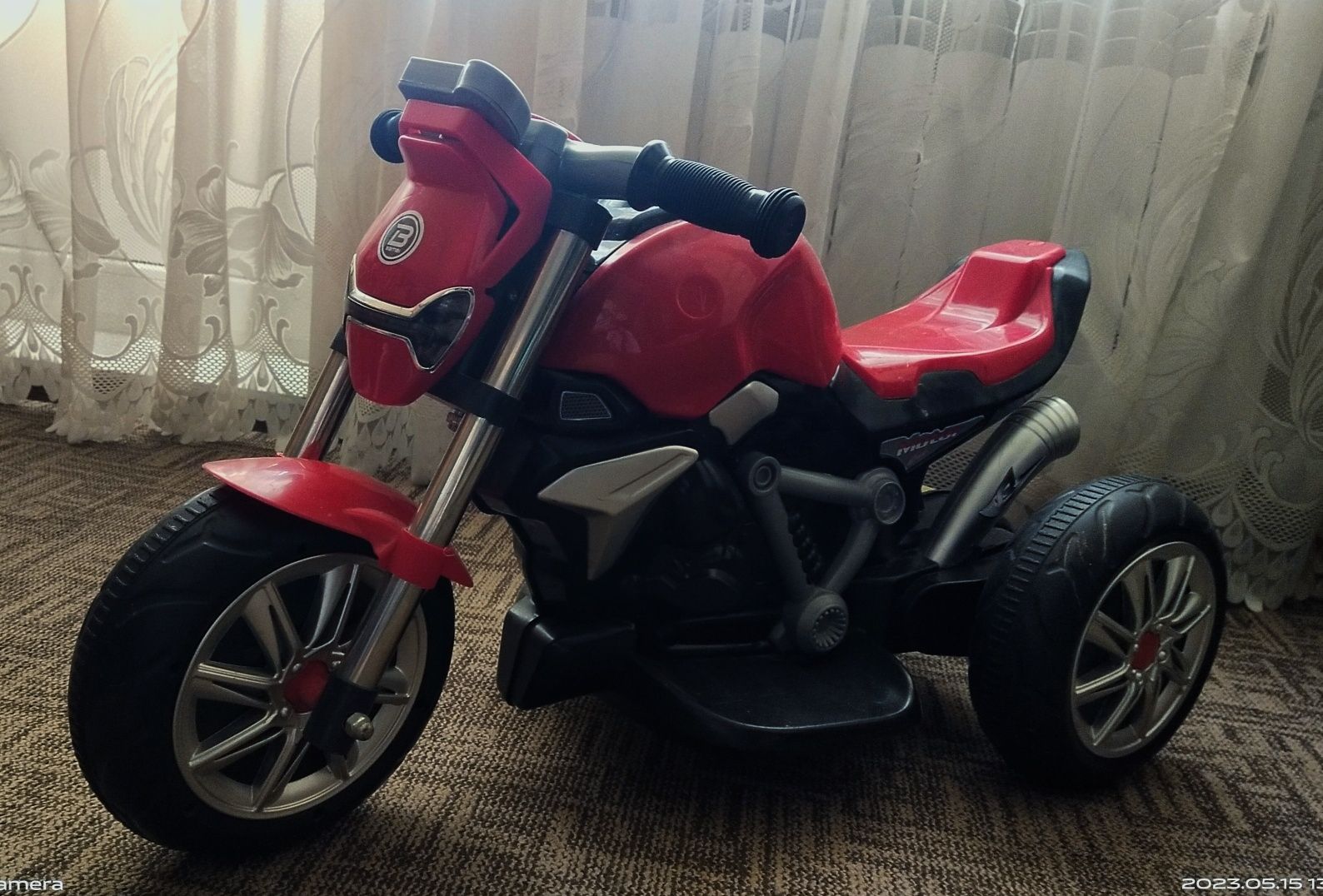 Детский мотоцикл на аккумуляторе 3-х колесный