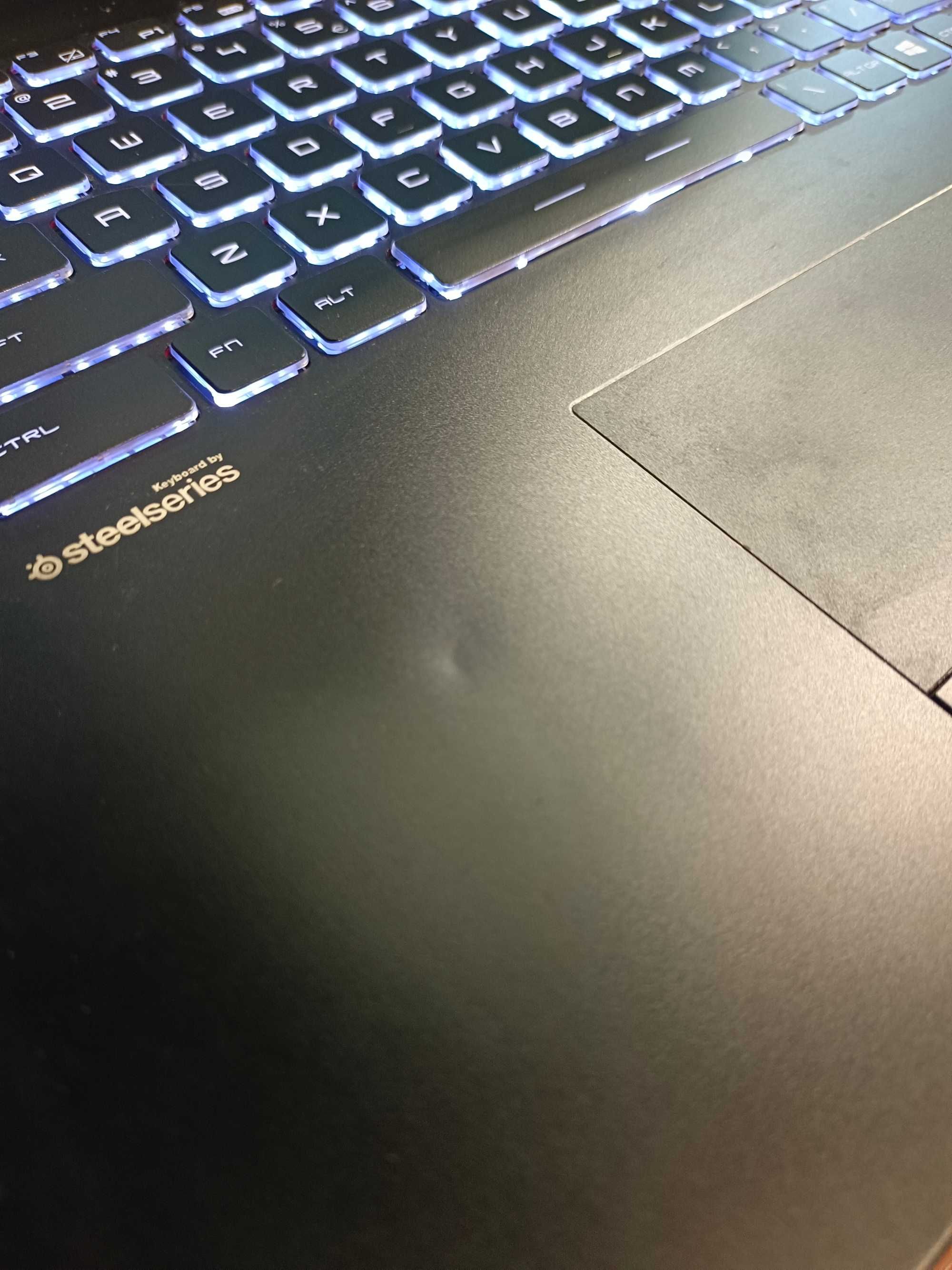 MSI GP72 6QF Leopard Pro/I7-6700HQ/8GB RAM/256SSD/1TB HDD/GTX960M