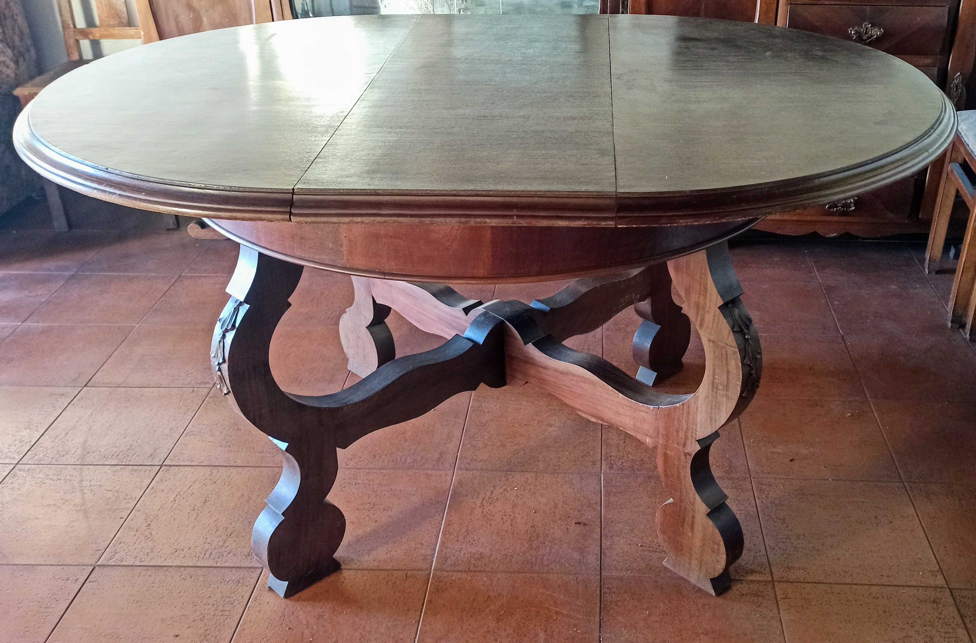 Mesa de madeira extensível