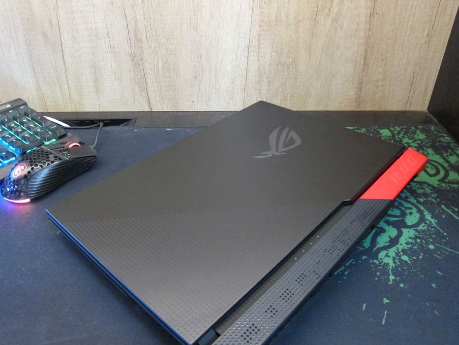Asus ROG STRIX G513 /Ryzen 7 4800H/Ram 32/SSD 1000 gb 15.6"144 FHD IPS