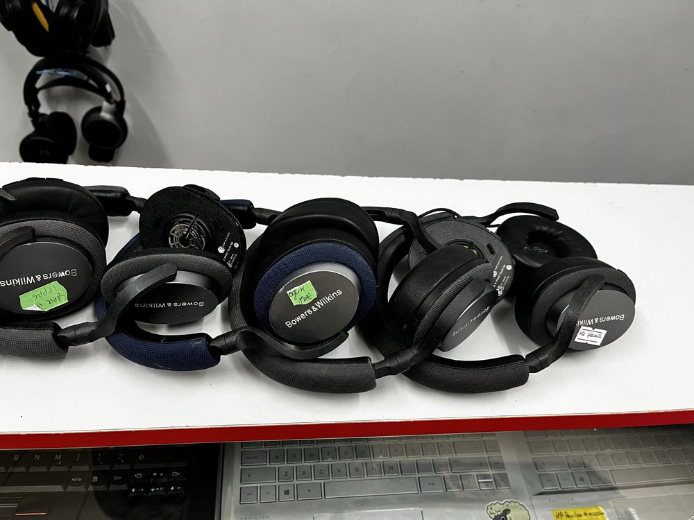 Навушники Bowers & Wilkins PX5