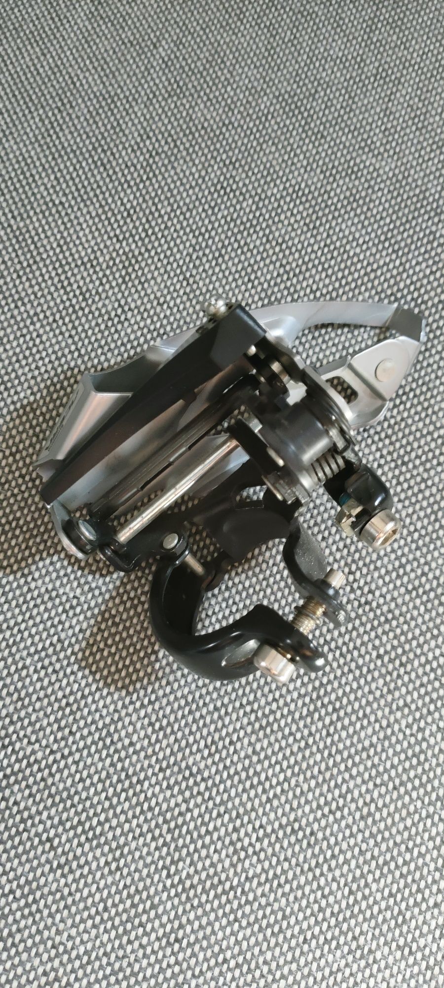 Przerzutka przednia Shimano Acera FD- M390.