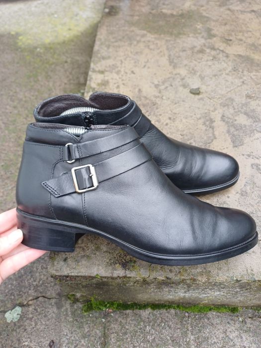 Жіночі шкіряні черевички 39 розміру