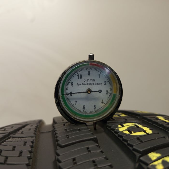 245/35R20 Pirelli Sottozero