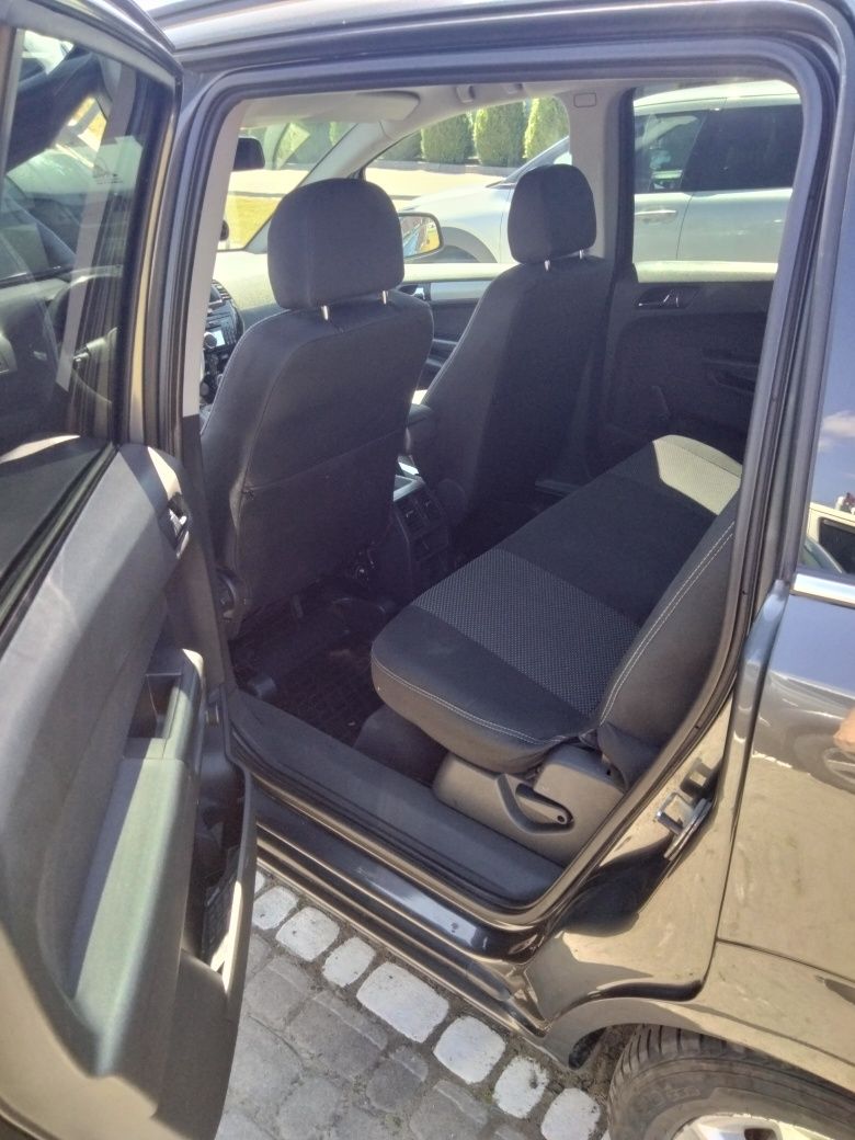 Opel Zafira 2010