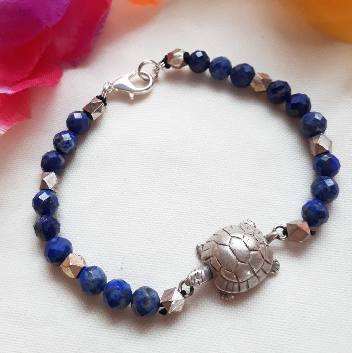 Bransoletka z kamieni Lapisu Lazuli i srebrny żółwiem 925