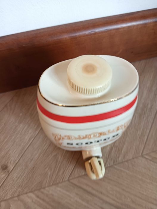 Baryłka porcelanowa po Whisky z korkiem