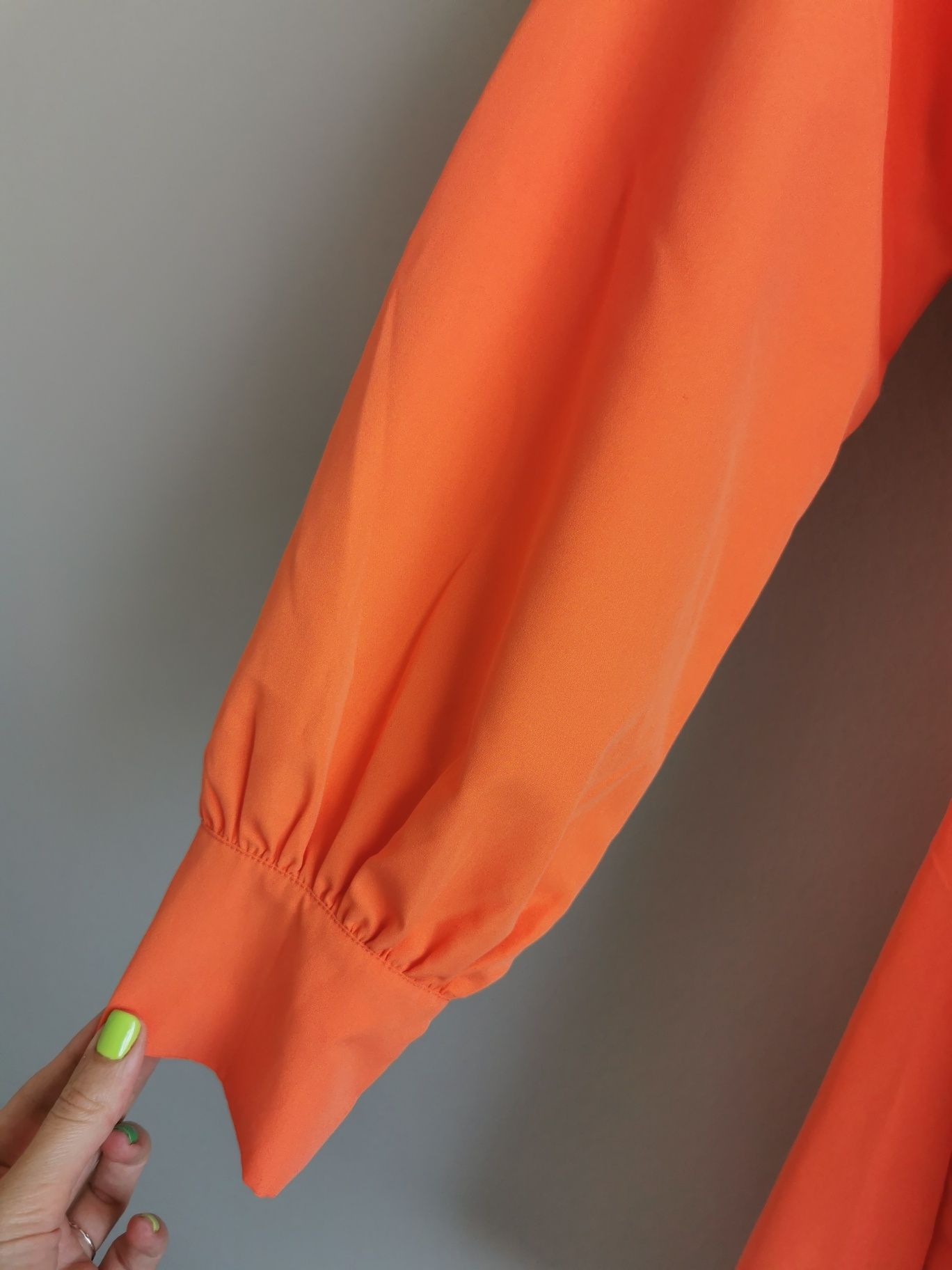 Pomarańczowa gorsetowa sukienka dekolt V 40 L Orange shirt dress gorse