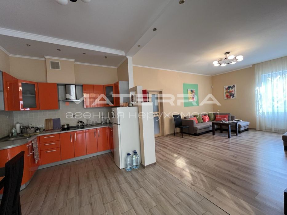 Продаж сучасного будинку в Забірʼє 1 лінія від лісу