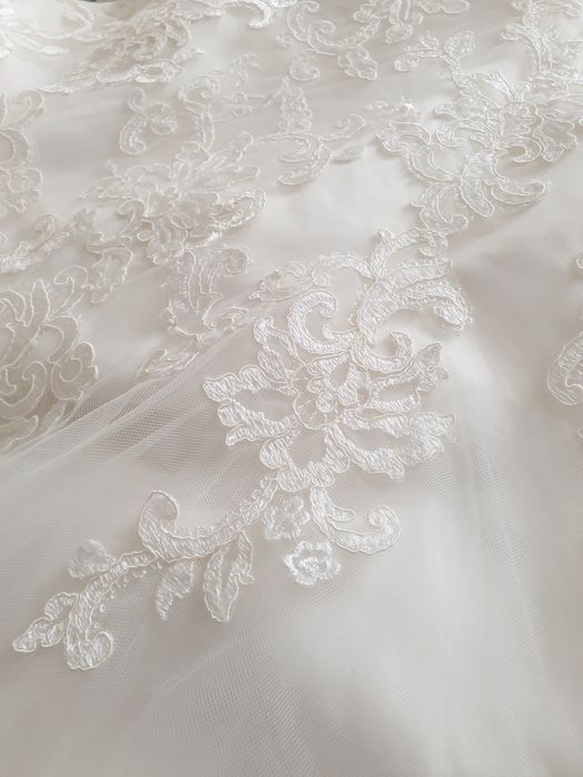 свадебное платье бренд Bellami  20 р.