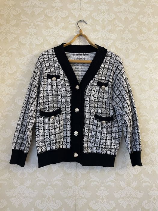 Кардиган у клітинку з золотими ґудзиками і люрексом