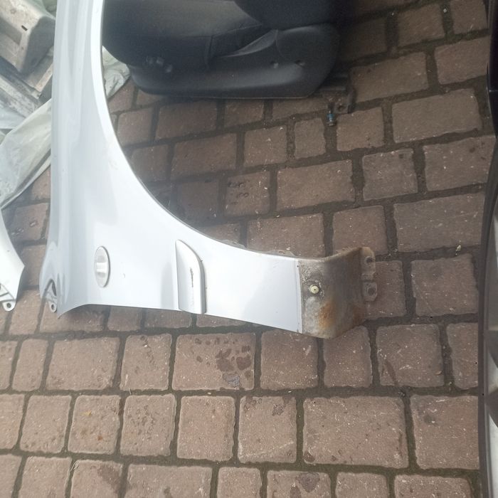 Крило R L мітсубісі ланцер 9 Mitsubishi lancer