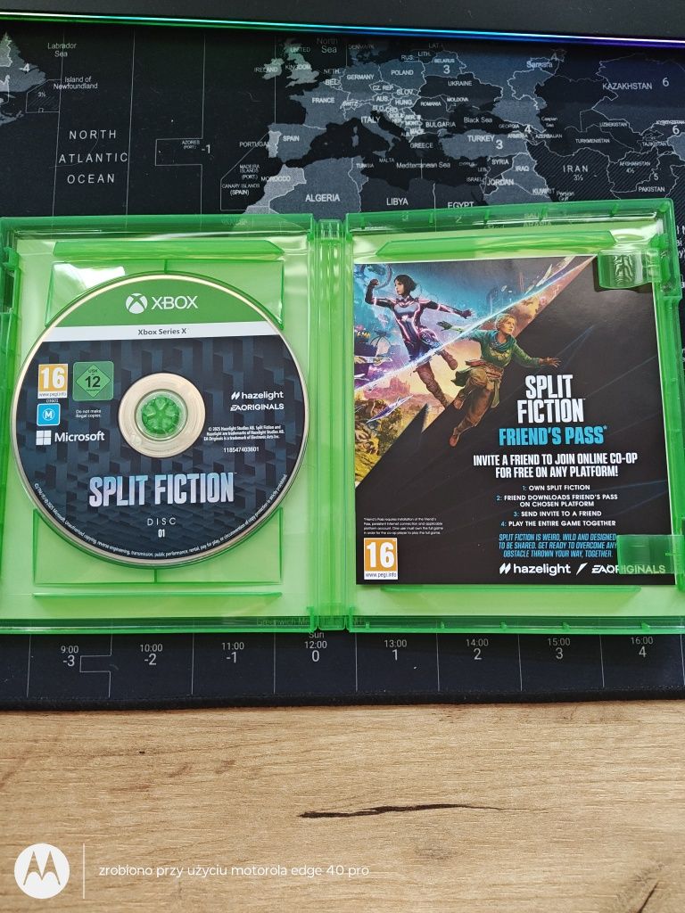 Gra Split Fiction Xbox series X Pudełko