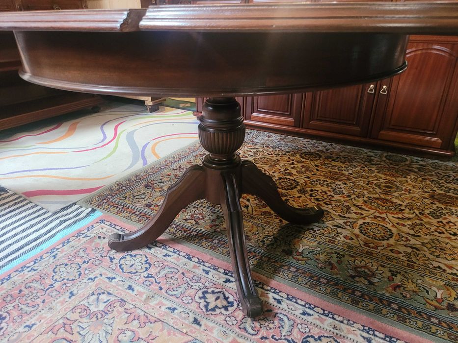 Mesa redonda extensível - Muito bom estado geral