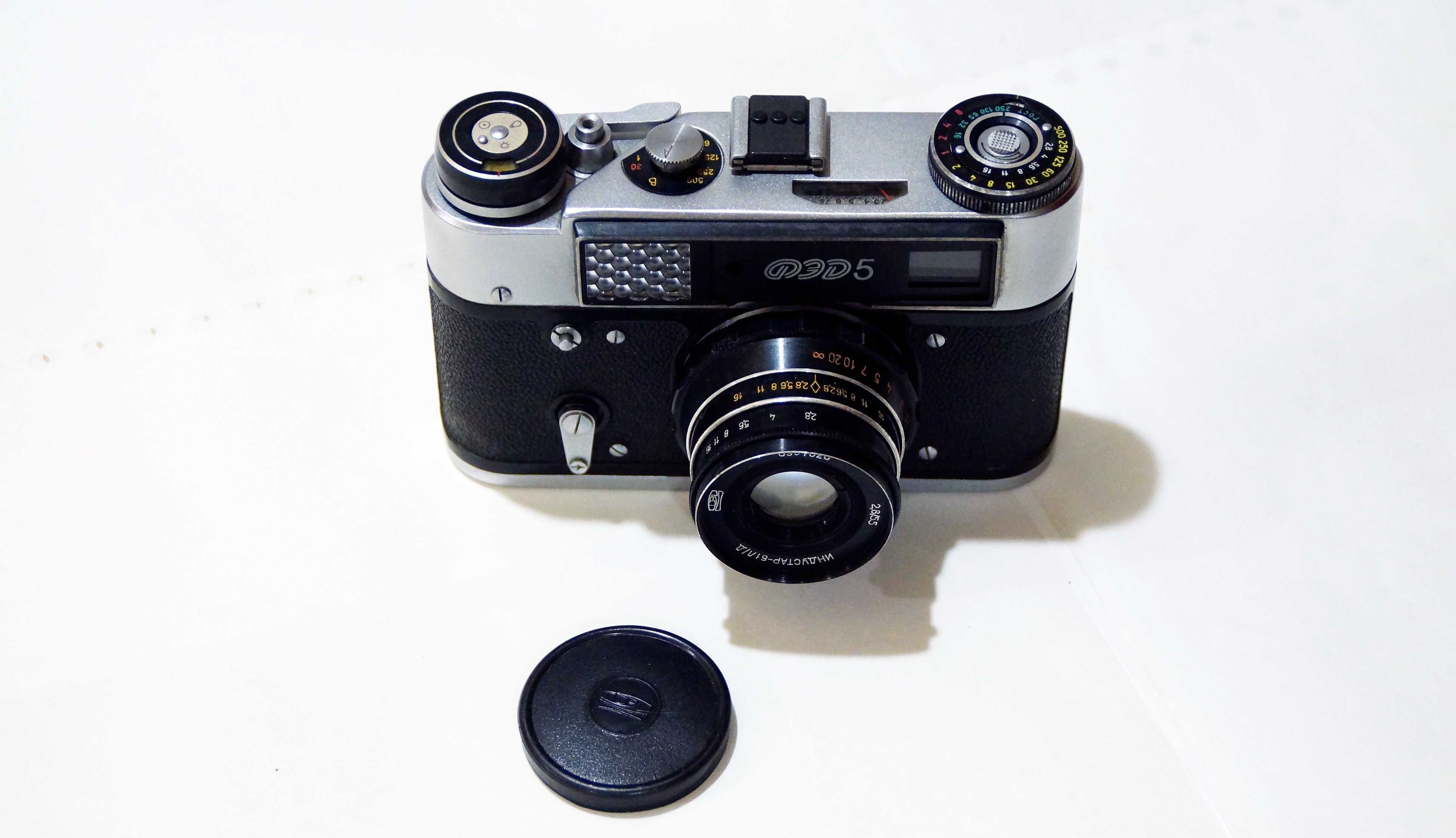 Фотоаппарат ФЕД 5   №165212 Год выпуска минимум 1975 (есть видео).