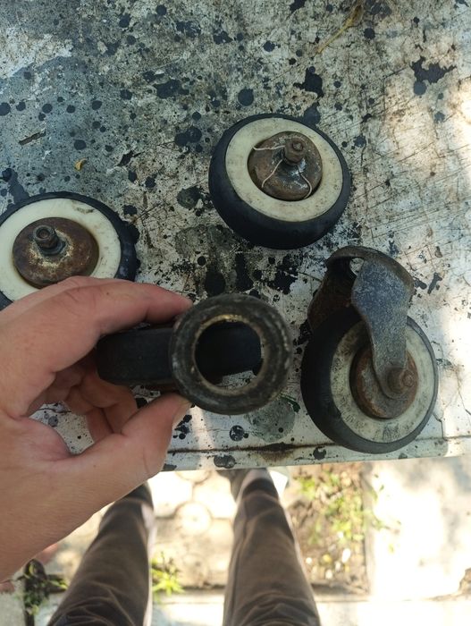 Колеса на тачку 4 шт