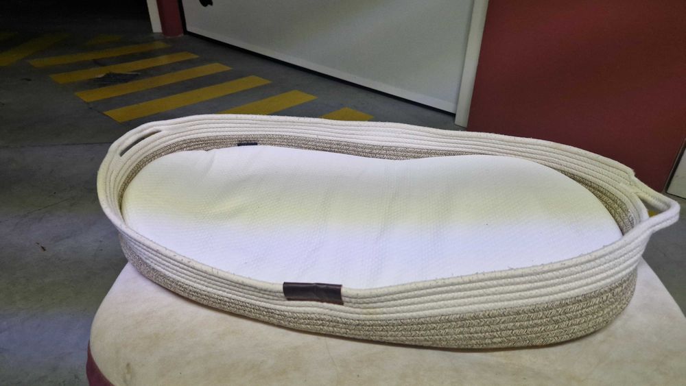 Cesto troca fraldas Yunioo Baby changing com colchão - Branco Bege