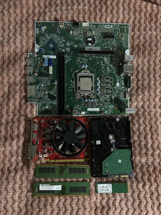 КОМПЛЕКТУЮЧІ(corei7, samsung 3200 ddr4, hdd 1tb, материнка, ssd 128gb)