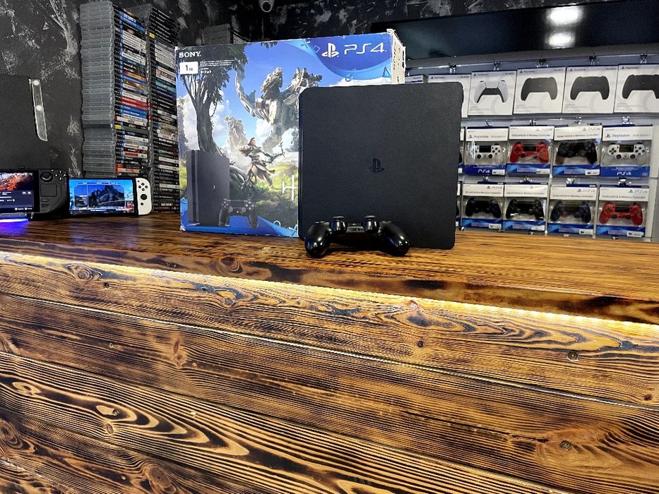 PS4 Sony Playstation 4 slim 1Tb 1000gb б/у