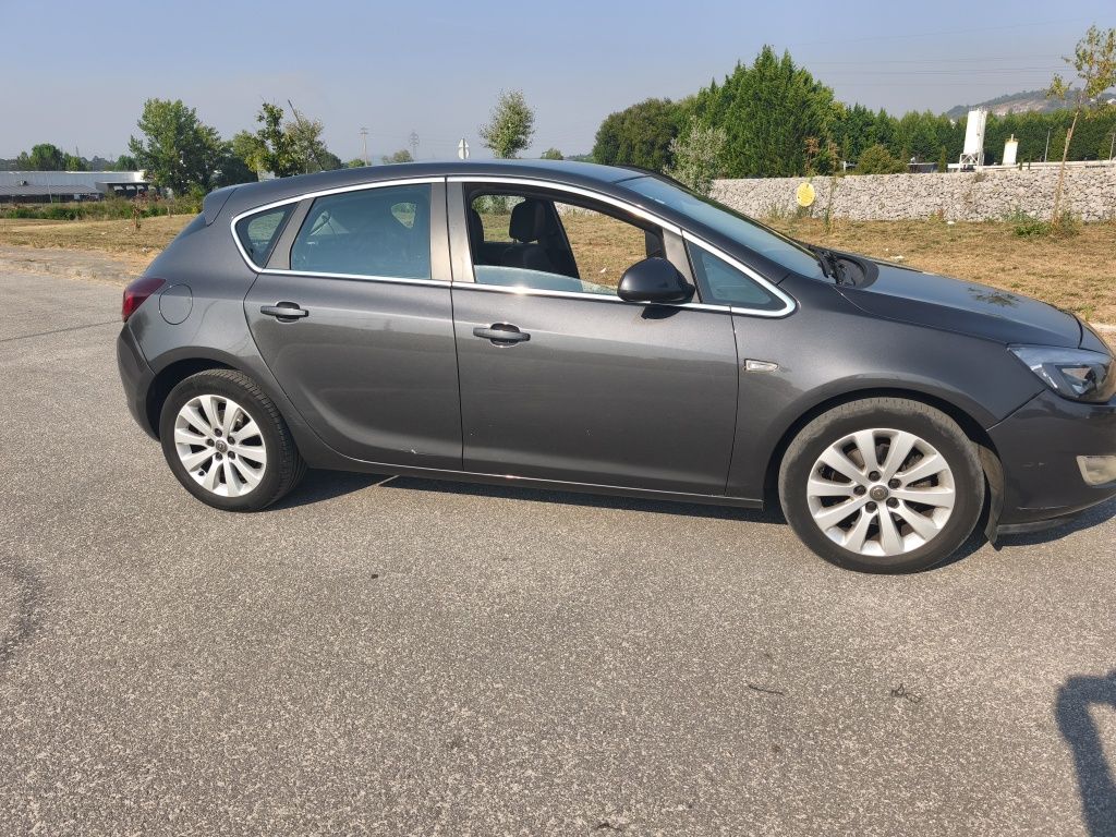 Opel Astra J 2010 1.7 125cv