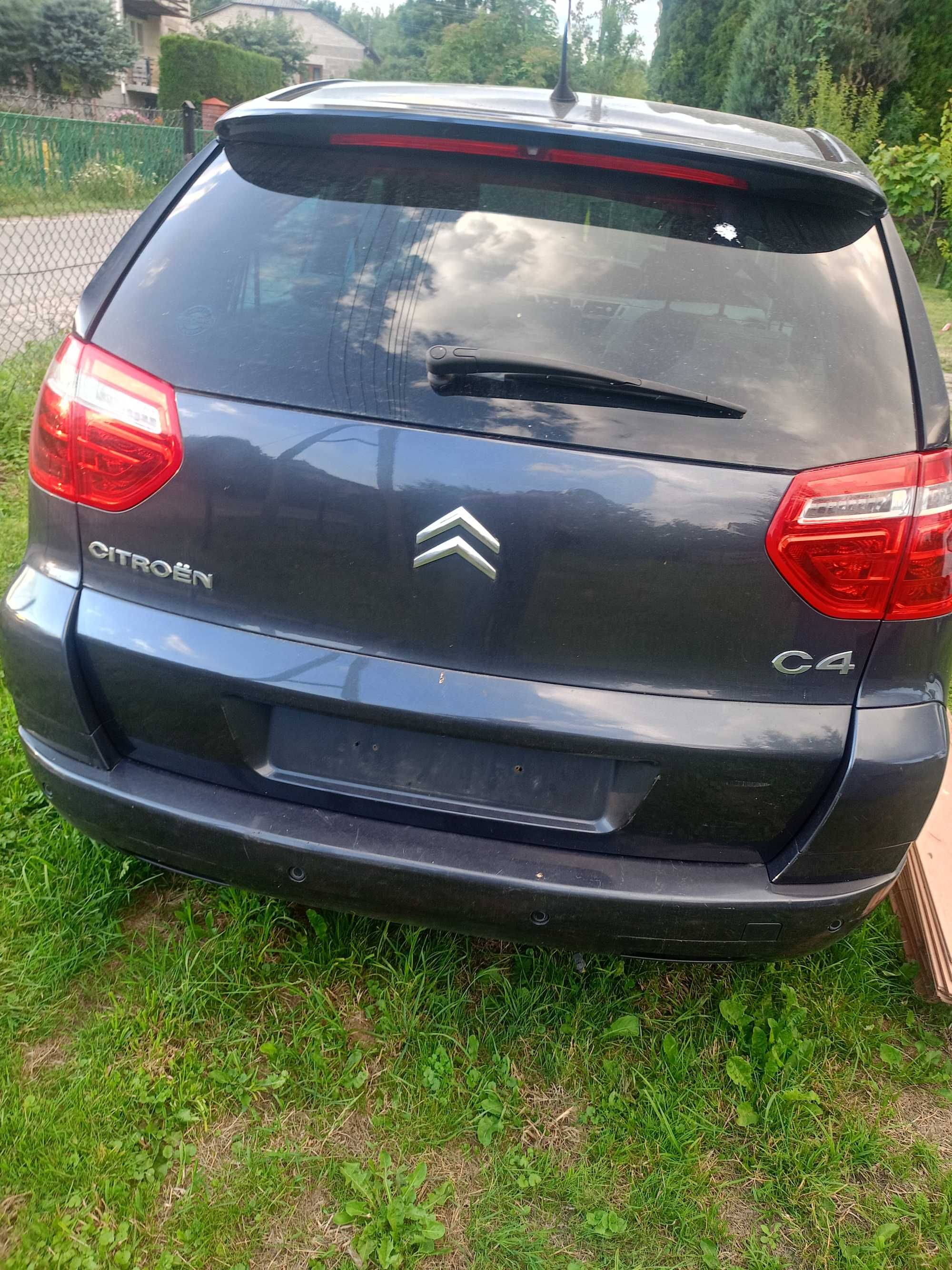 Citroen Xsara Picasso C4 częśći 2009 rok
