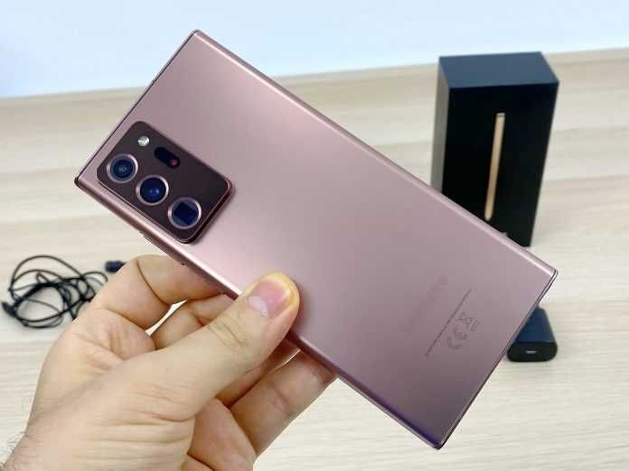 Смартфон Samsung Galaxy Note20 128 ГБ Mystic Black/Mystic Green/Bronze