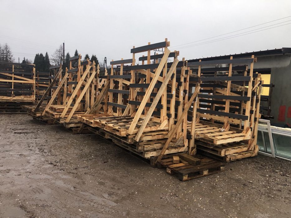 Stojaki  drewniane na szyby lub okna