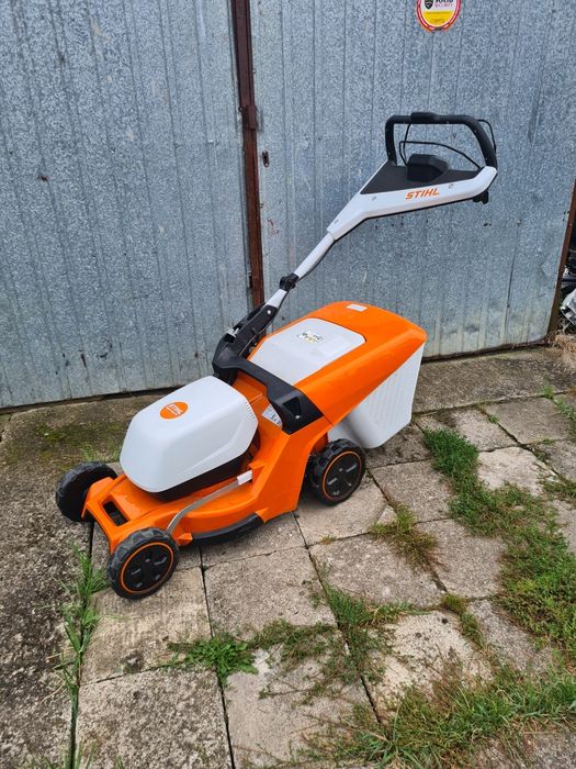 Kosiarka elektryczna Stihl Rma 443.3 PV  2024rok