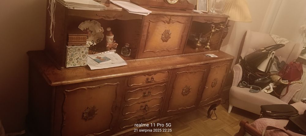 Komoda z nadstawka i witryna. Swarzędz